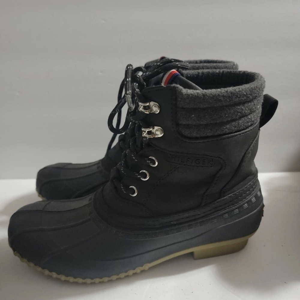 Tommy Hilfiger Black and Tan Women's Boots